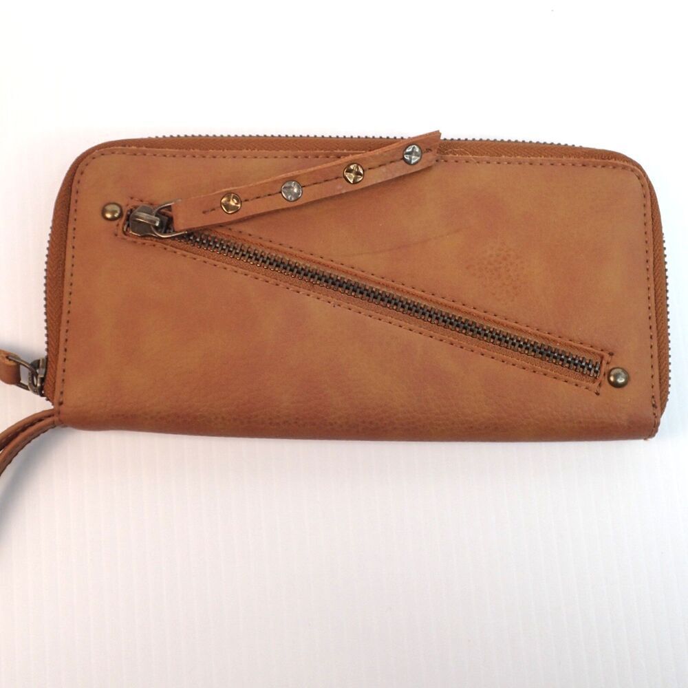 Free People Brown Tan Vegan Leather Wallet Wristlet Zip Around